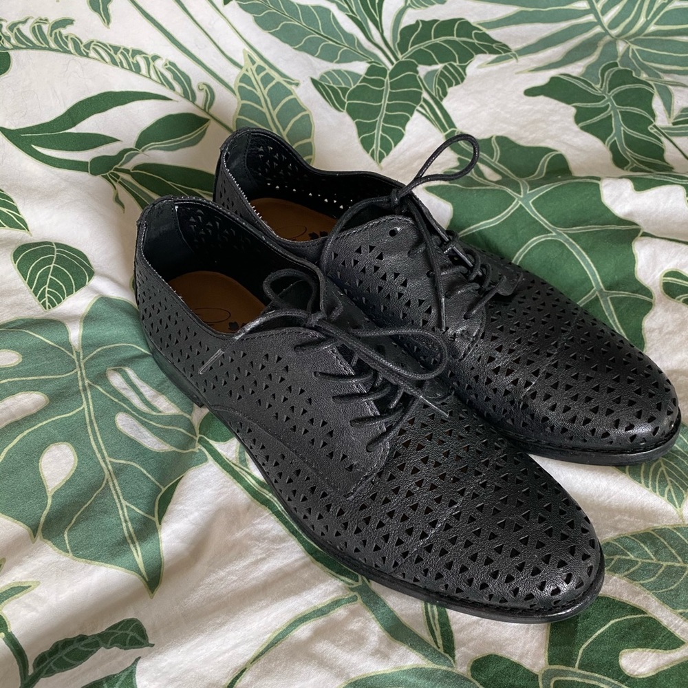 Patricia Nash Catania size 8 EUC